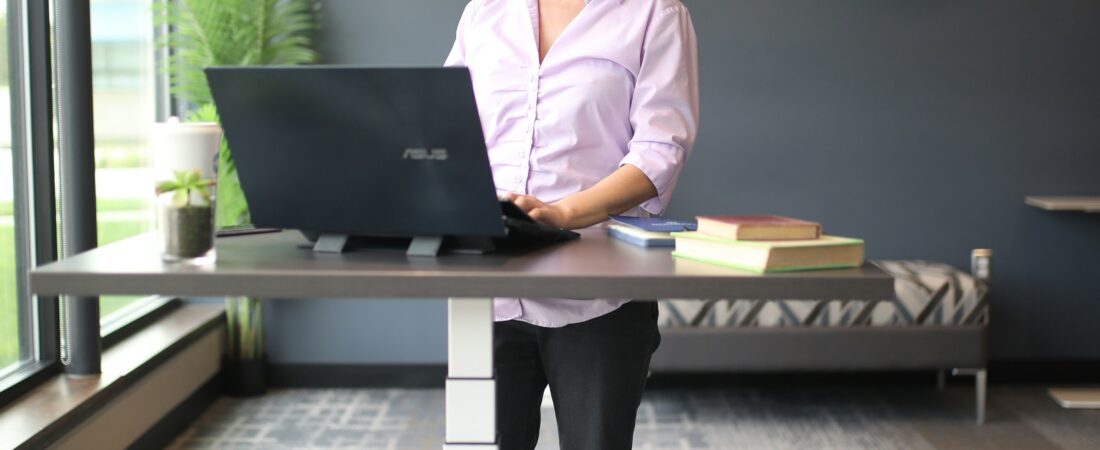Best sit-stand desks for back pain in Canada (2026) — what I would buy if I were shopping today